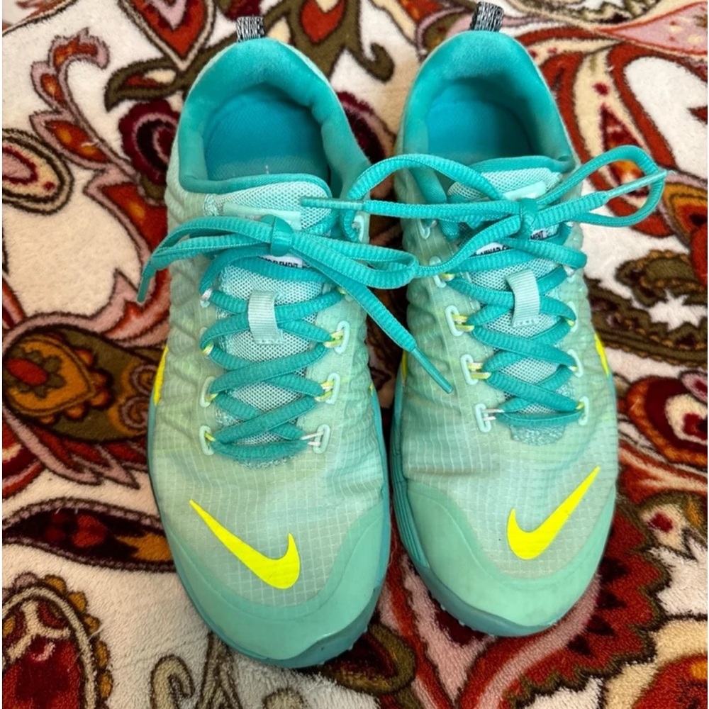 Nike Lunarlon athletic shoes
